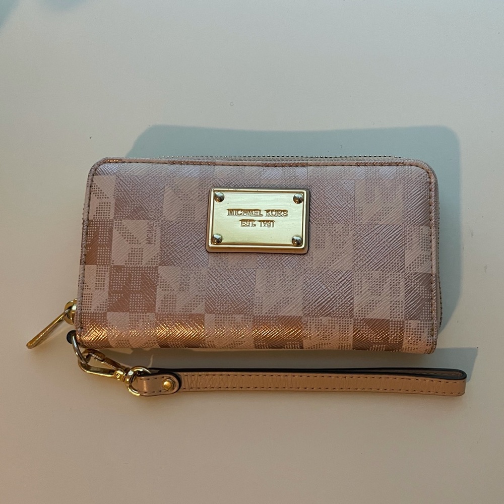 Michael Kors Pink Wallet Wristlet